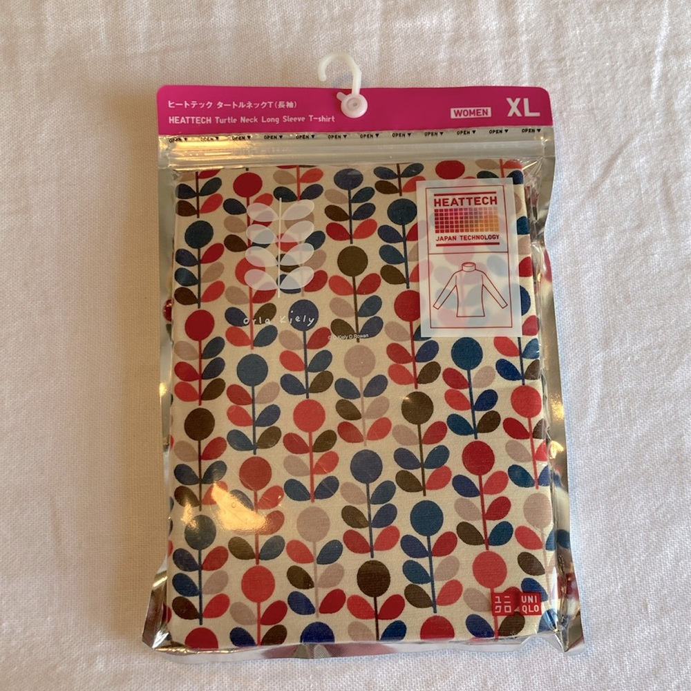 Uniqlo x Orla Kiely turtle neck long sleeve top